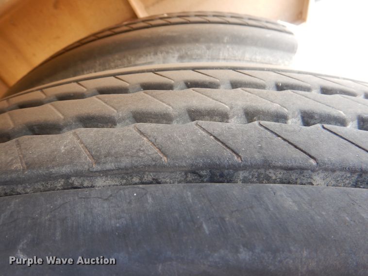 image for item DJ2294 1994 Vantage SV-96 end dump trailer