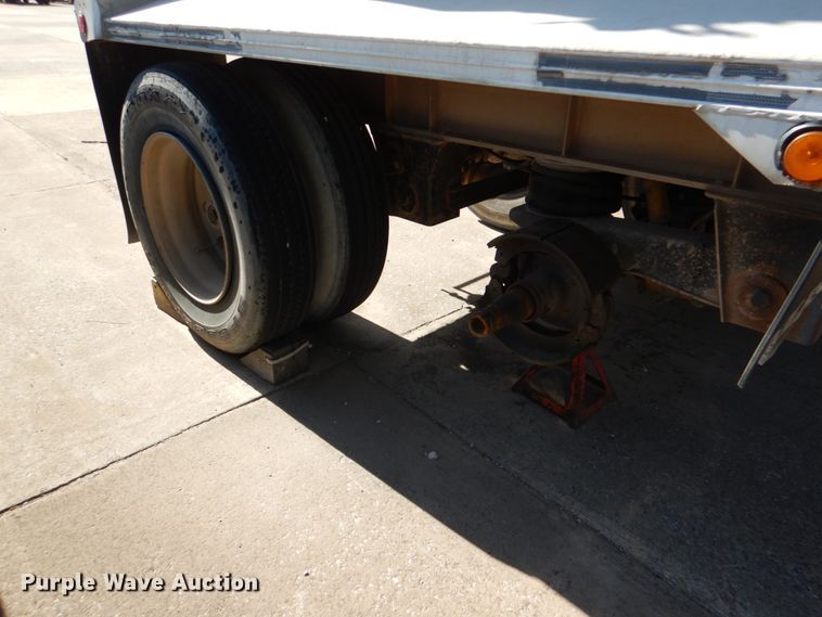 image for item DJ2294 1994 Vantage SV-96 end dump trailer