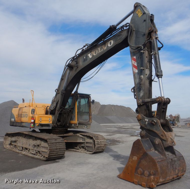 image for item DJ8511 2007 Volvo EC330B LC  excavator