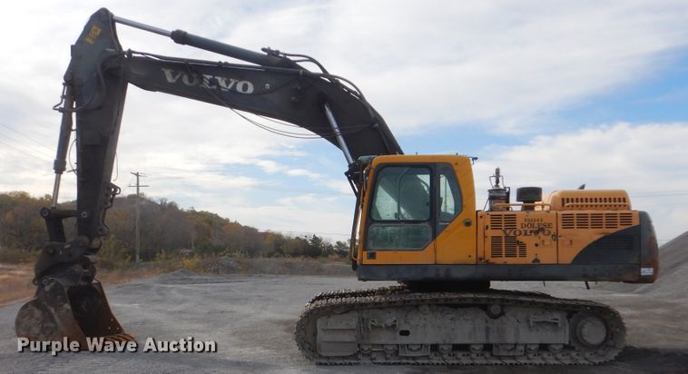 image for item DJ8511 2007 Volvo EC330B LC  excavator