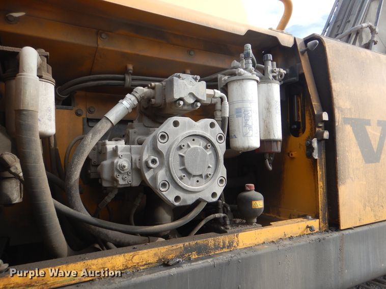 image for item DJ8511 2007 Volvo EC330B LC  excavator