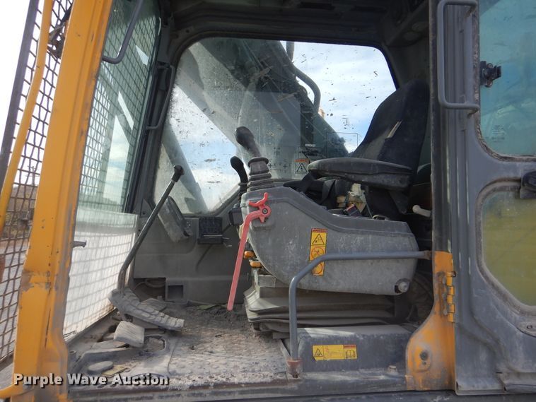 image for item DJ8511 2007 Volvo EC330B LC  excavator