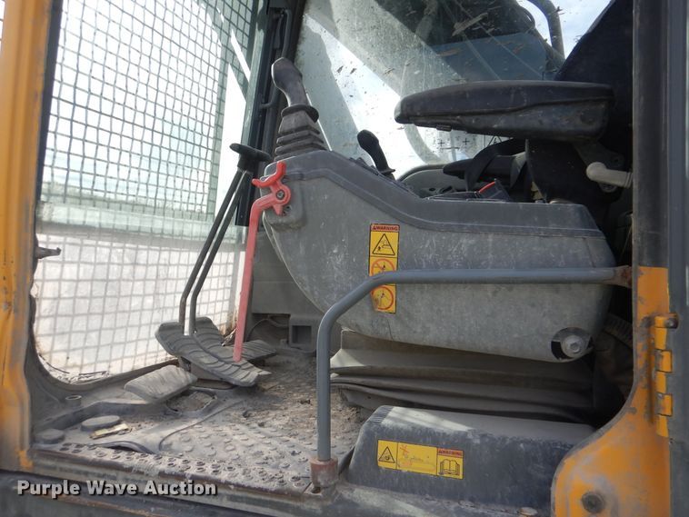 image for item DJ8511 2007 Volvo EC330B LC  excavator