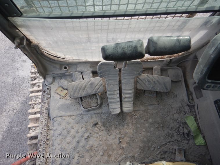 image for item DJ8511 2007 Volvo EC330B LC  excavator