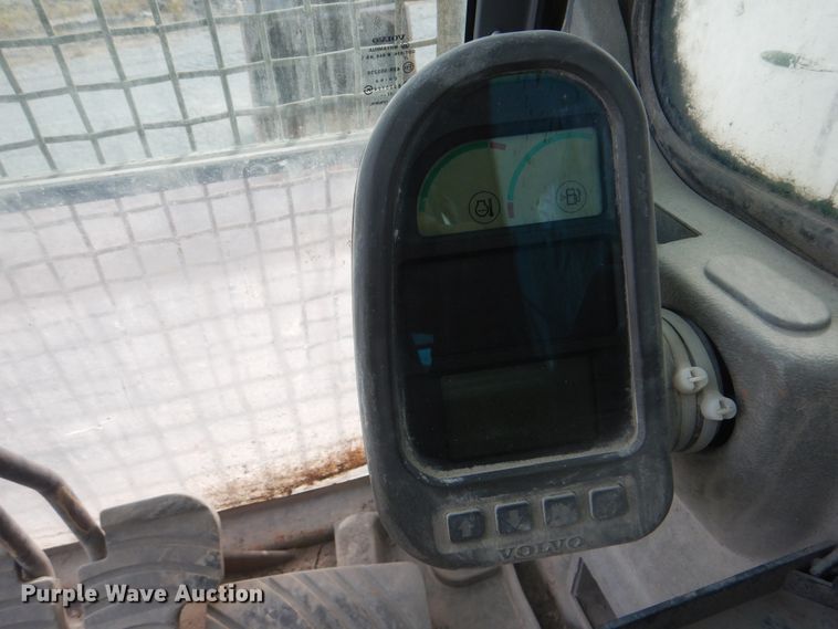 image for item DJ8511 2007 Volvo EC330B LC  excavator