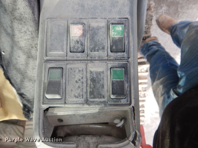 image for item DJ8511 2007 Volvo EC330B LC  excavator