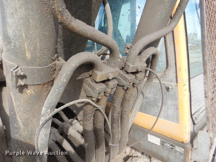 image for item DJ8511 2007 Volvo EC330B LC  excavator