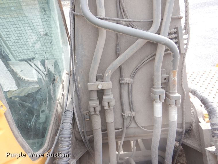 image for item DJ8511 2007 Volvo EC330B LC  excavator