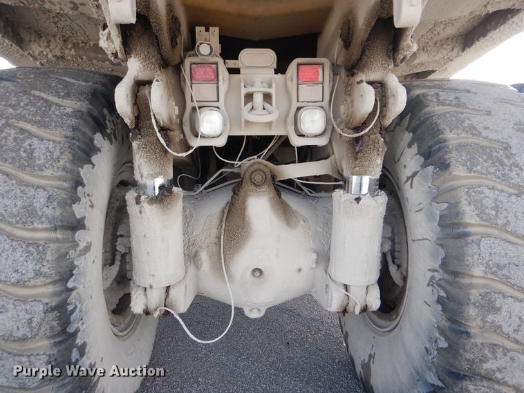 image for item DJ8512 2000 Caterpillar 773D  haul truck