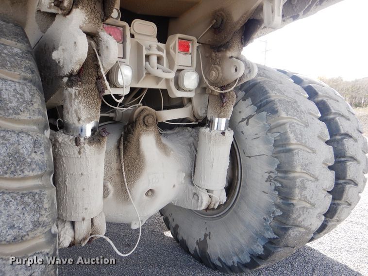 image for item DJ8512 2000 Caterpillar 773D  haul truck