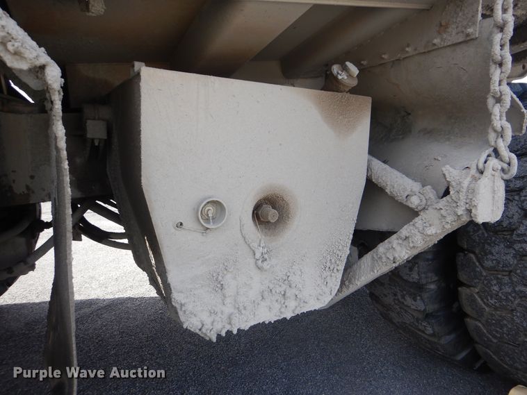 image for item DJ8512 2000 Caterpillar 773D  haul truck