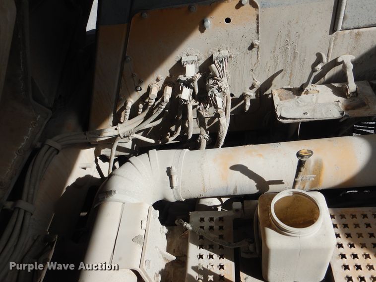 image for item DJ8512 2000 Caterpillar 773D  haul truck