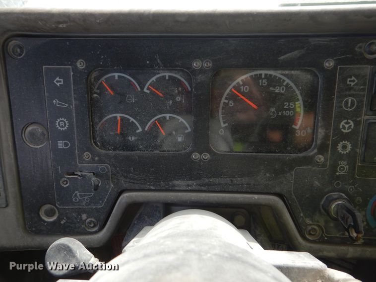 image for item DJ8512 2000 Caterpillar 773D  haul truck