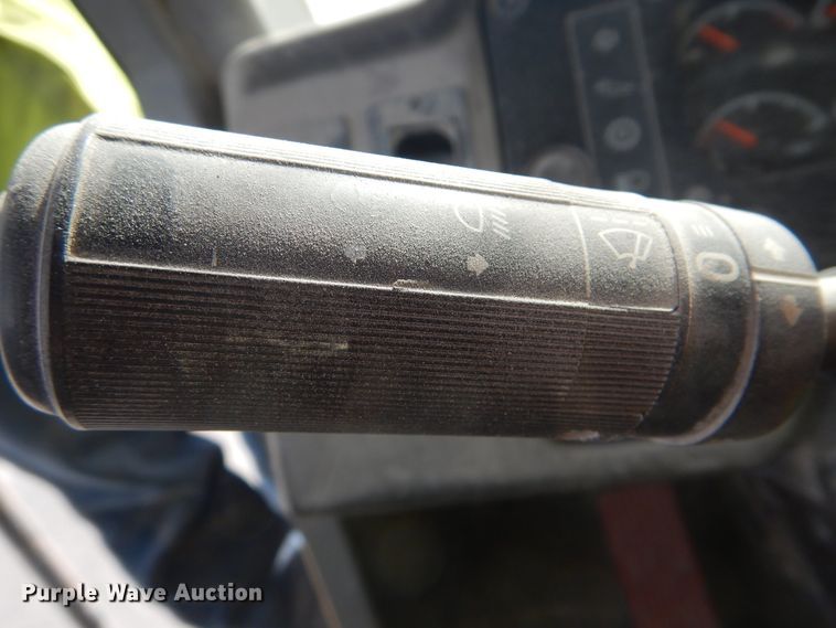 image for item DJ8512 2000 Caterpillar 773D  haul truck