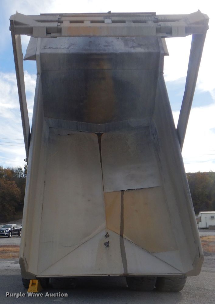 image for item DJ8512 2000 Caterpillar 773D  haul truck