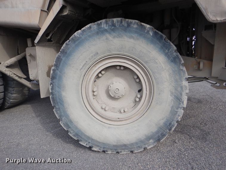 image for item DJ8512 2000 Caterpillar 773D  haul truck