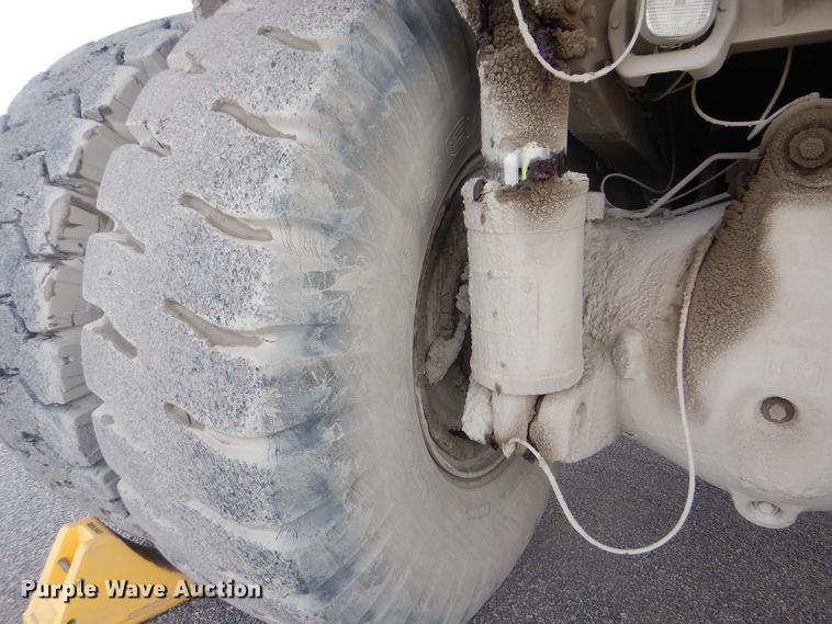 image for item DJ8512 2000 Caterpillar 773D  haul truck