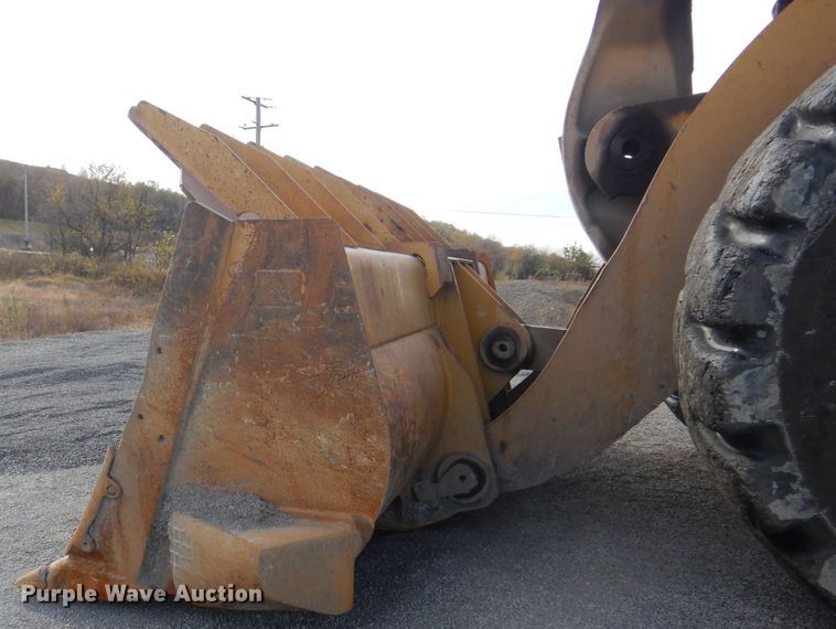 image for item DJ8513 2004 Caterpillar 990  wheel loader