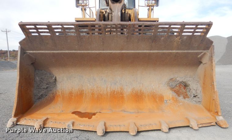 image for item DJ8513 2004 Caterpillar 990  wheel loader