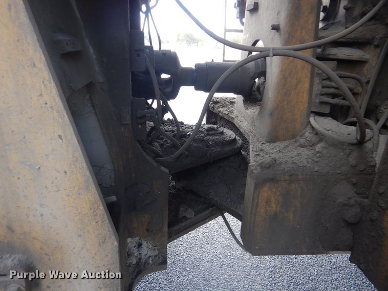 image for item DJ8513 2004 Caterpillar 990  wheel loader