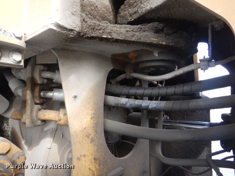 image for item DJ8513 2004 Caterpillar 990  wheel loader