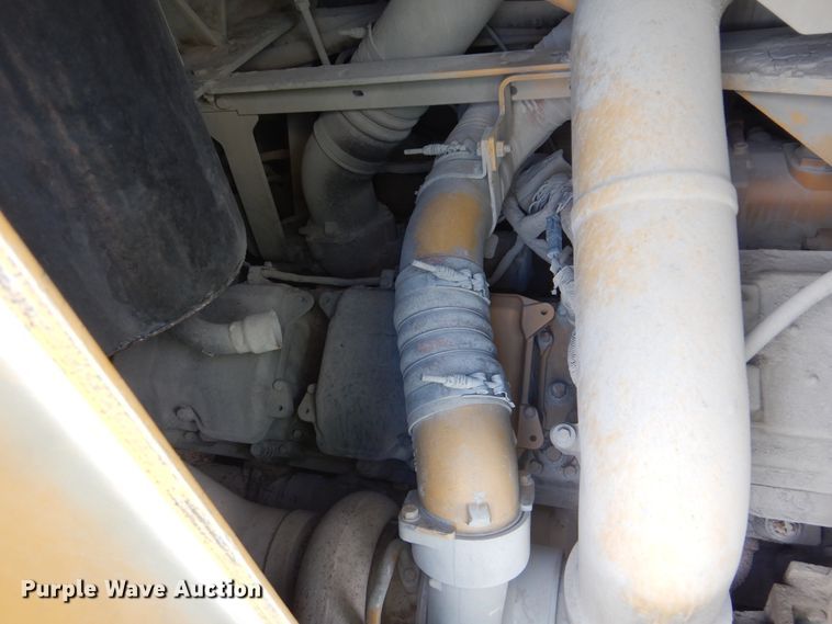 image for item DJ8513 2004 Caterpillar 990  wheel loader