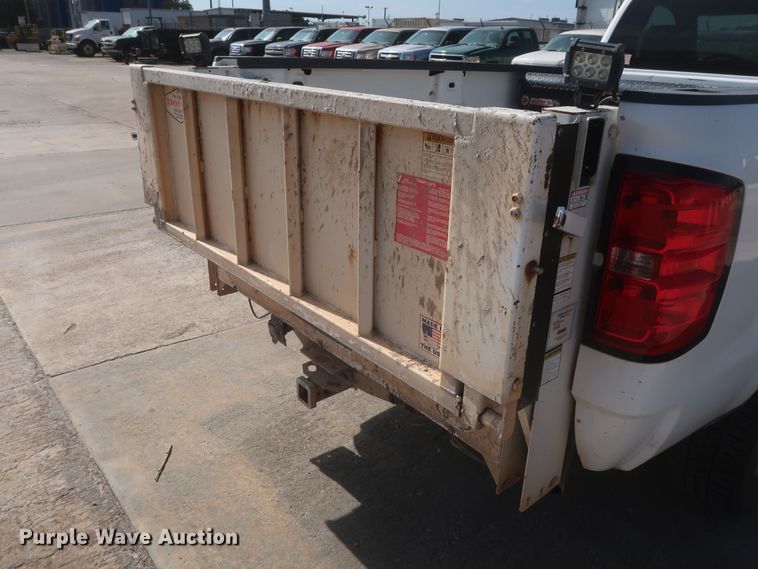 image for item HW9058 2015 Chevrolet Silverado 2500HD  pickup truck