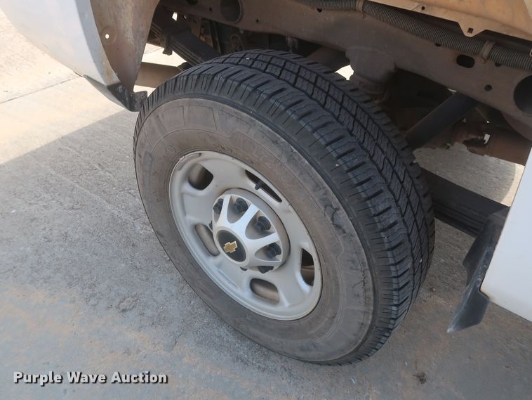 image for item HW9058 2015 Chevrolet Silverado 2500HD  pickup truck