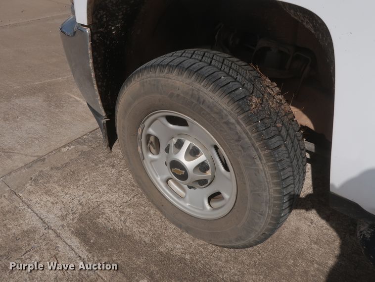 image for item HW9058 2015 Chevrolet Silverado 2500HD  pickup truck