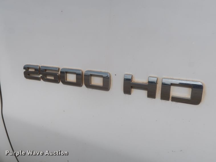 image for item HW9058 2015 Chevrolet Silverado 2500HD  pickup truck