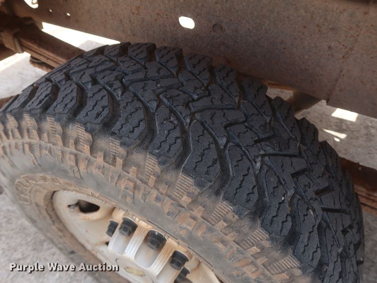 image for item HW9060 2010 Chevrolet Silverado 2500HD  pickup truck