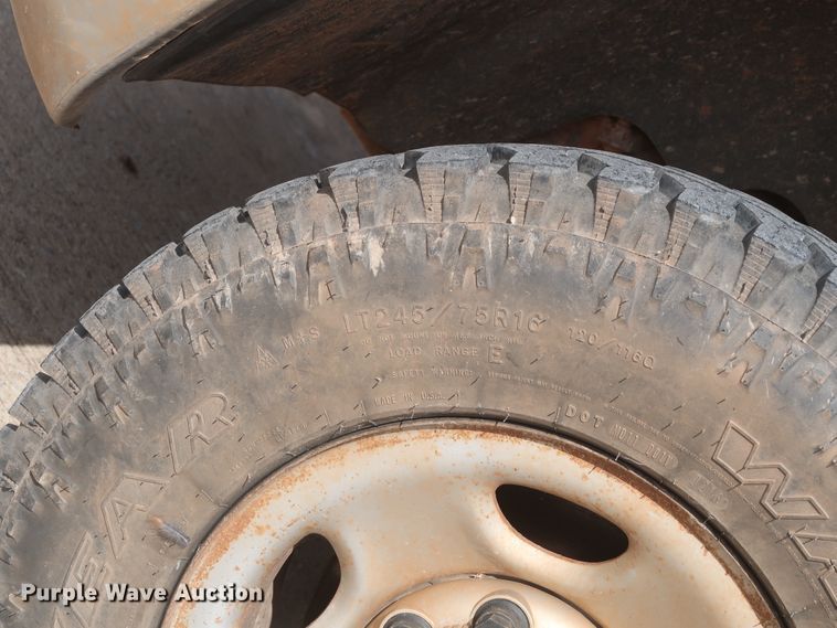 image for item HW9060 2010 Chevrolet Silverado 2500HD  pickup truck