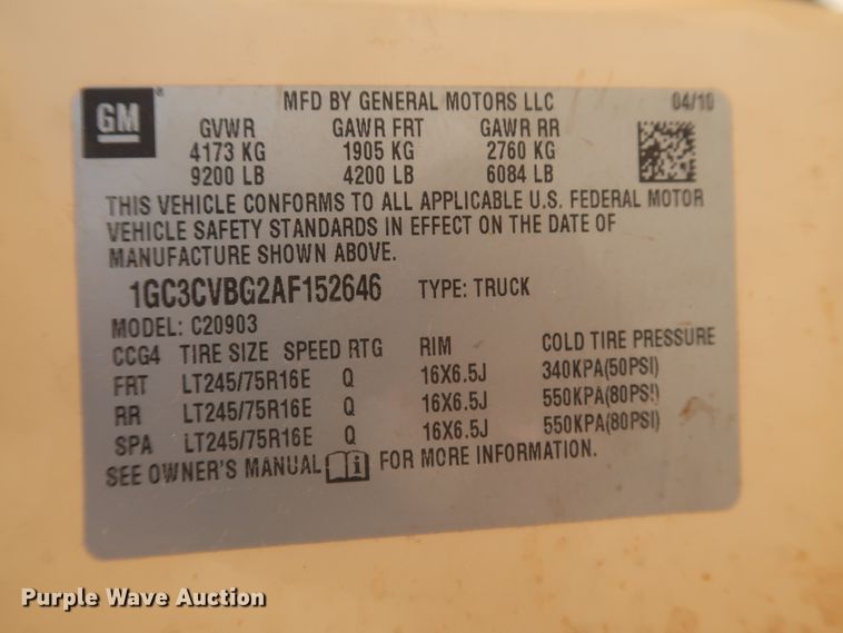 image for item HW9060 2010 Chevrolet Silverado 2500HD  pickup truck