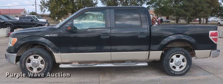 image for item HW9061 2009 Ford F150 XLT  SuperCrew pickup truck