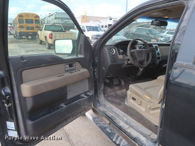 image for item HW9061 2009 Ford F150 XLT  SuperCrew pickup truck