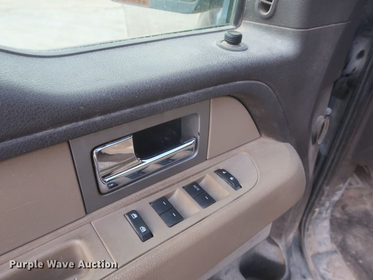 image for item HW9061 2009 Ford F150 XLT  SuperCrew pickup truck