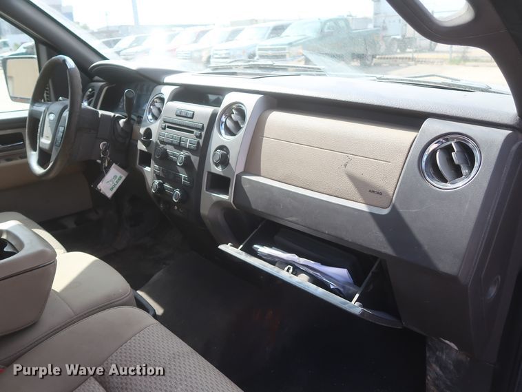 image for item HW9061 2009 Ford F150 XLT  SuperCrew pickup truck