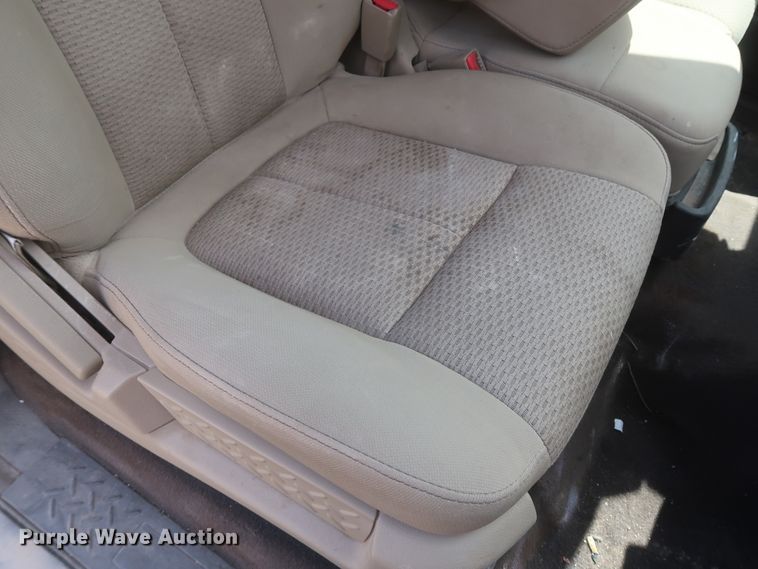 image for item HW9061 2009 Ford F150 XLT  SuperCrew pickup truck