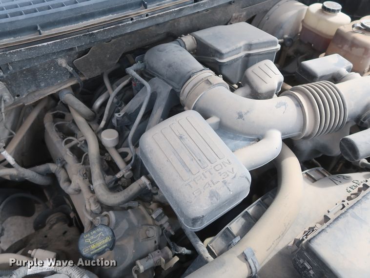 image for item HW9061 2009 Ford F150 XLT  SuperCrew pickup truck