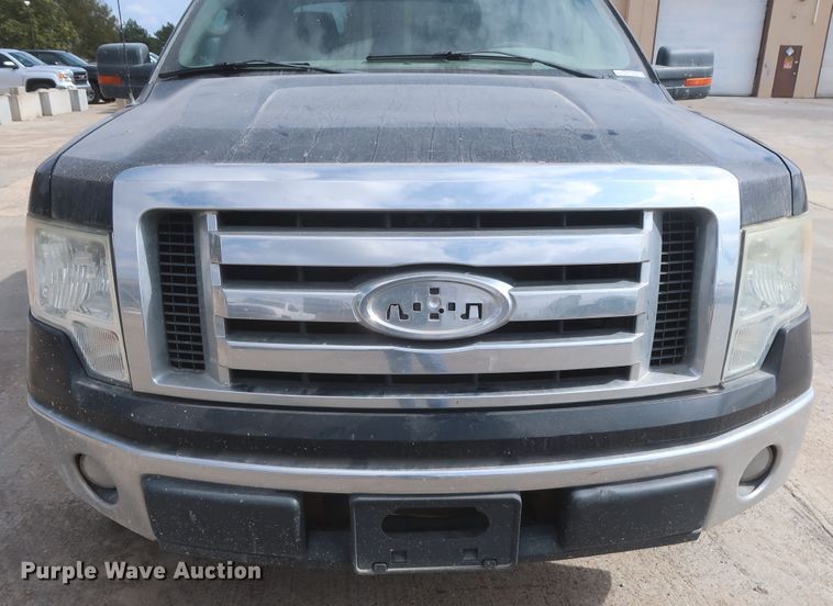 image for item HW9061 2009 Ford F150 XLT  SuperCrew pickup truck