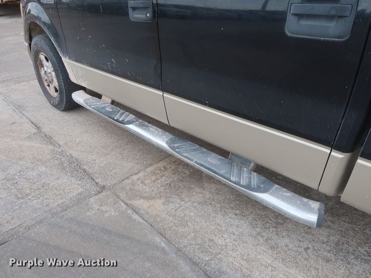 image for item HW9061 2009 Ford F150 XLT  SuperCrew pickup truck