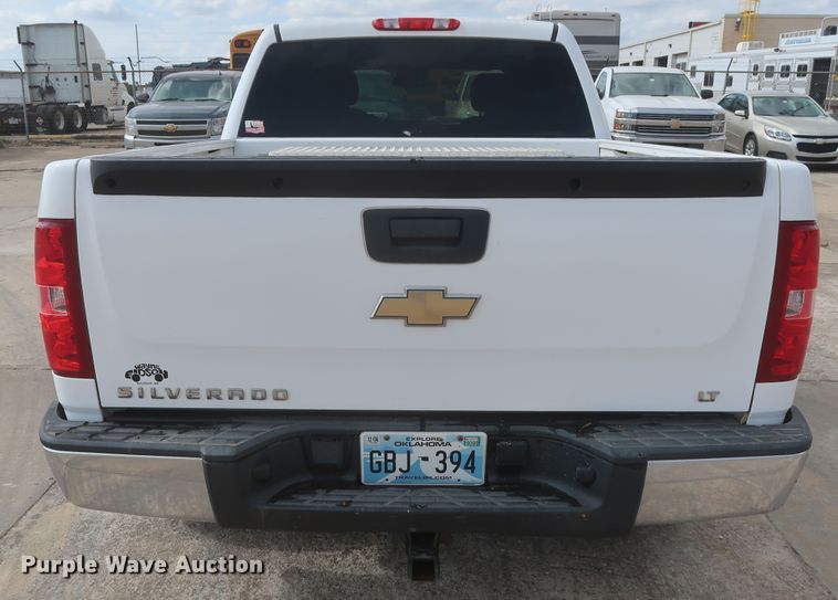 image for item HW9062 2007 Chevrolet Silverado 1500 LT  Crew Cab pickup truck