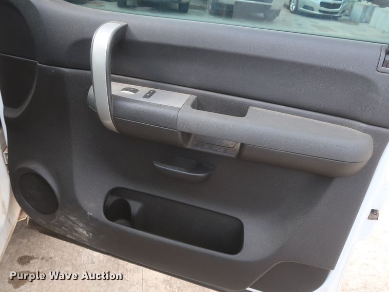 image for item HW9062 2007 Chevrolet Silverado 1500 LT  Crew Cab pickup truck