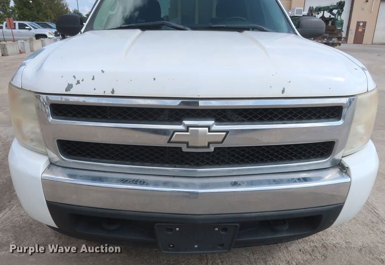 image for item HW9062 2007 Chevrolet Silverado 1500 LT  Crew Cab pickup truck