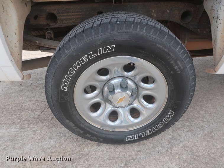 image for item HW9062 2007 Chevrolet Silverado 1500 LT  Crew Cab pickup truck