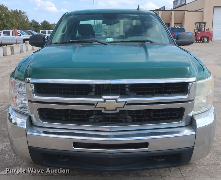 image for item HW9063 2009 Chevrolet Silverado 2500HD  Ext. Cab pickup truck