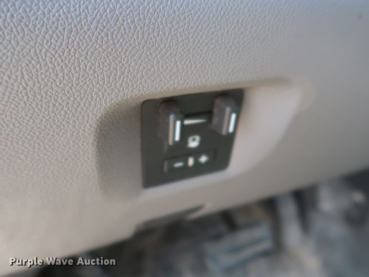 image for item HW9063 2009 Chevrolet Silverado 2500HD  Ext. Cab pickup truck