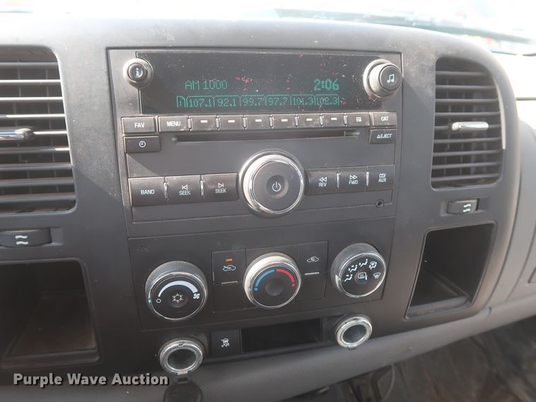 image for item HW9063 2009 Chevrolet Silverado 2500HD  Ext. Cab pickup truck