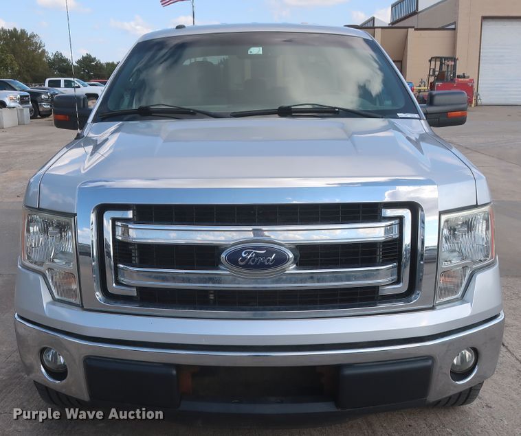 image for item HW9064 2013 Ford F150 XLT  SuperCrew pickup truck