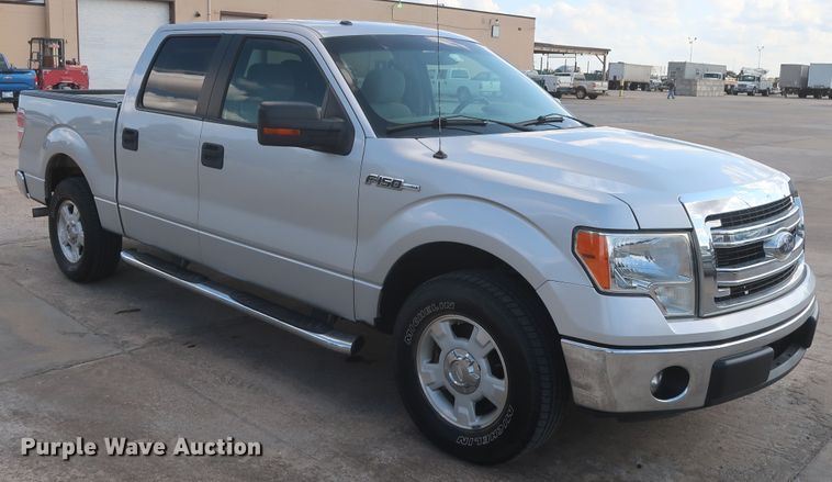 image for item HW9064 2013 Ford F150 XLT  SuperCrew pickup truck